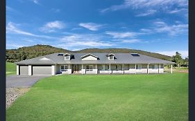 On Keppies - Bnb - Family Farm & Wedding Guest Accommodation Paterson Nsw